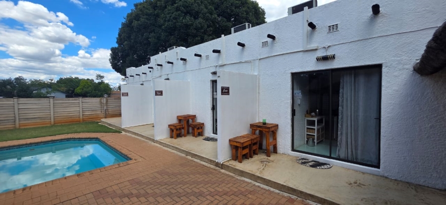 4 Bedroom Property for Sale in Flamwood North West